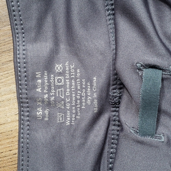 NWOT Silver XS pleated athletic skirt - Picture 3 of 6